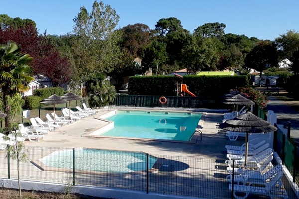 /campings/francia/poitou-charentes/charente-maritima/LaBorderie/la-borderie-camping-saint-palais-sur-mer-avec-piscine-chauffee.jpg