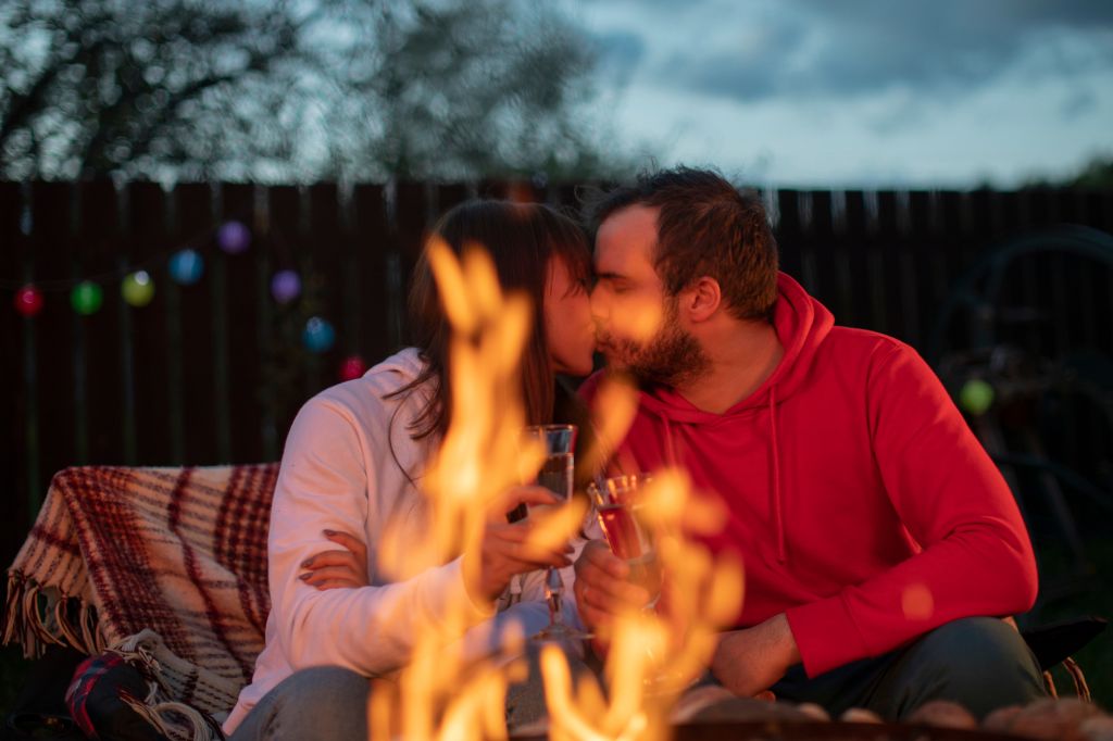 Celebrar San Valentín en camping
