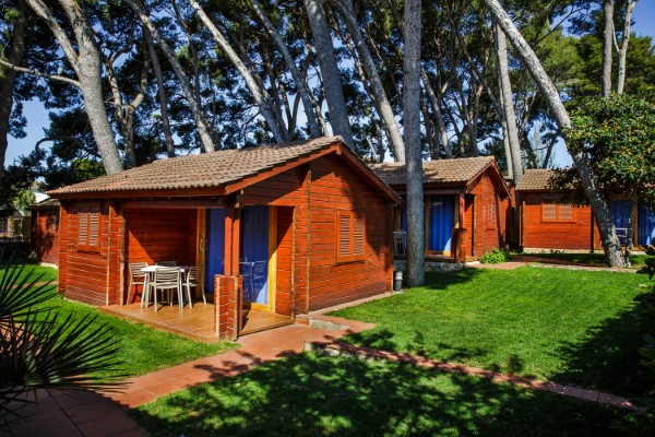 campings/espana/catalunya-cataluna/tarragona/costa-dorada-sur/LaLlosa/26-la-llosa-bungalow-pins-personnalise.jpg
