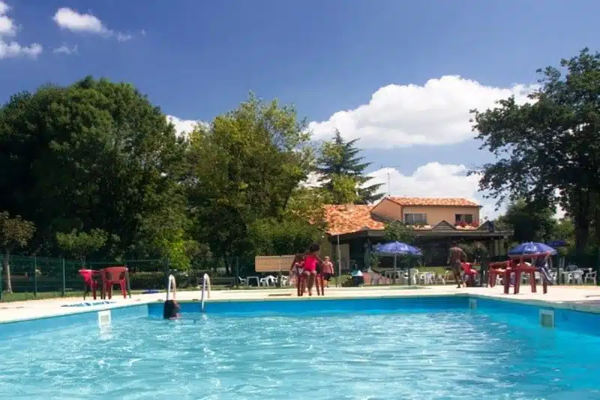 Le Périgord, Saint-Astier (Dordoña-Périgord)